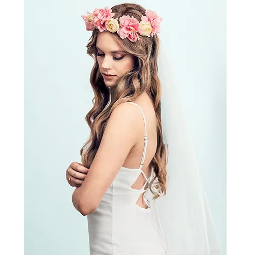 Flower crown with veil,